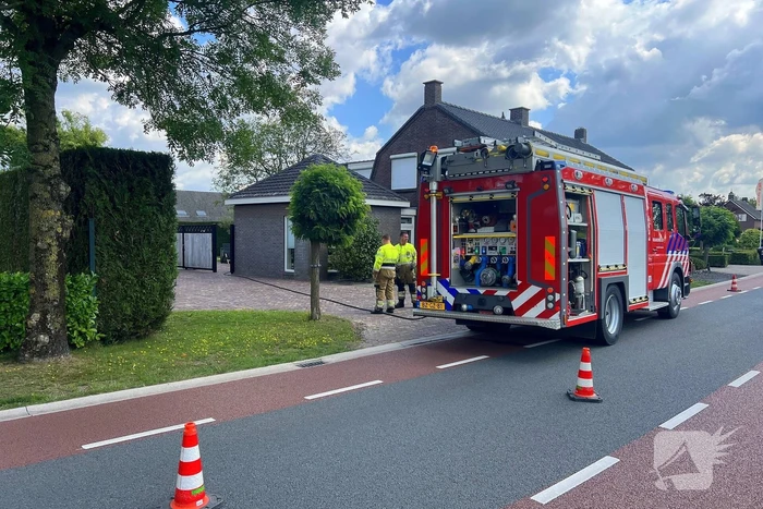 Buitenbrand veroorzaakt door onkruidverbranding