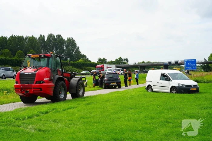 Auto in sloot na ongeluk