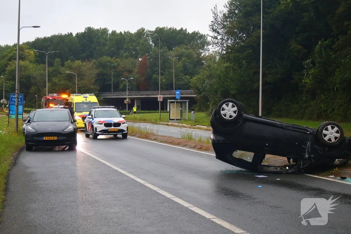 Auto uit de bocht bij ongeval