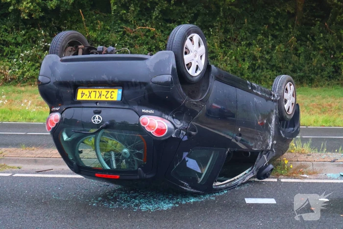 Auto uit de bocht bij ongeval