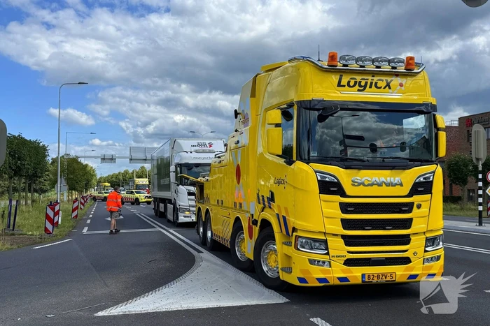 Vrachtwagen met pech veroorzaakt lange file