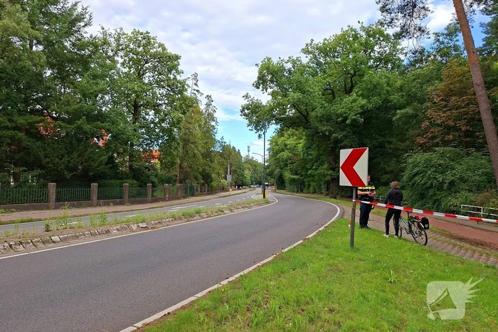 Persoon met verward gedrag op dak