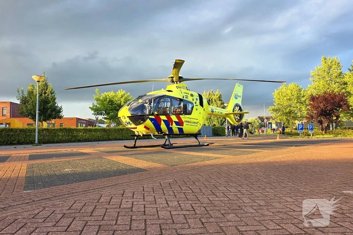 Traumahelikopter trekt bekijks