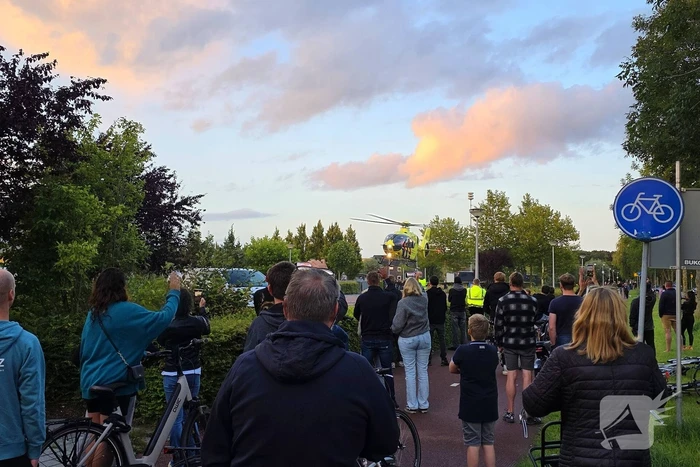Traumahelikopter trekt bekijks