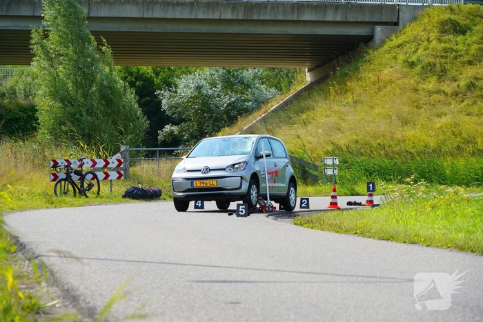 Fietser dodelijk aangereden door auto