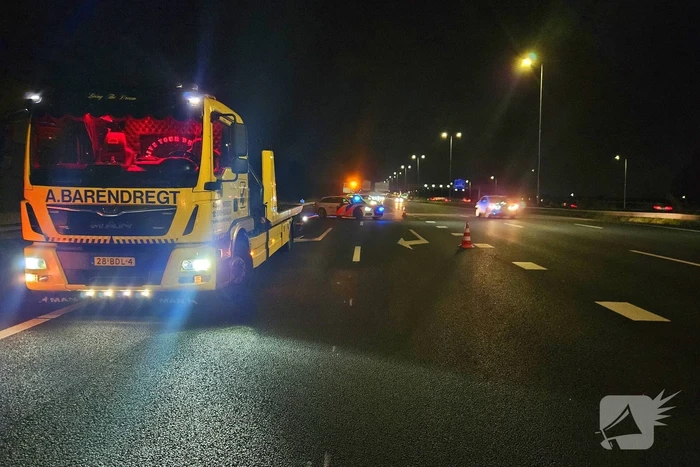 Felle brand in bakwagen op snelweg