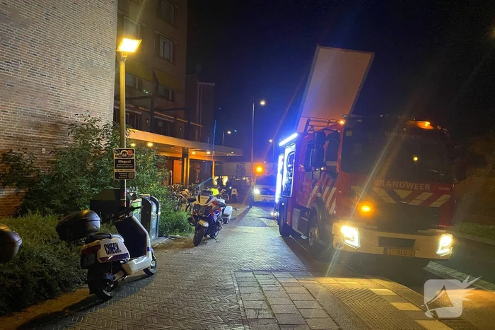 Traumateam begeleidt slachtoffer naar ziekenhuis