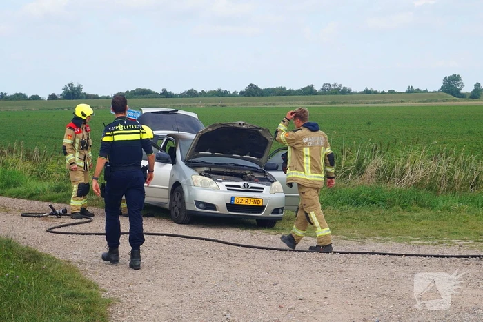 Geslaagde blusactie bij autobrand