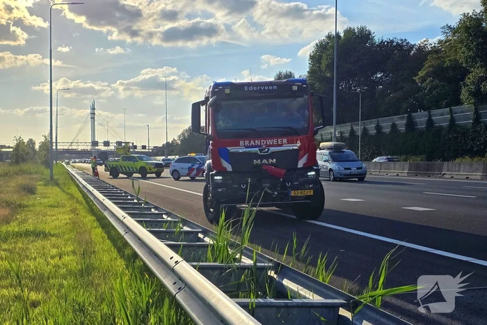 Gevluchte bestuurder na botsing op snelweg door politiehelikopter gevonden