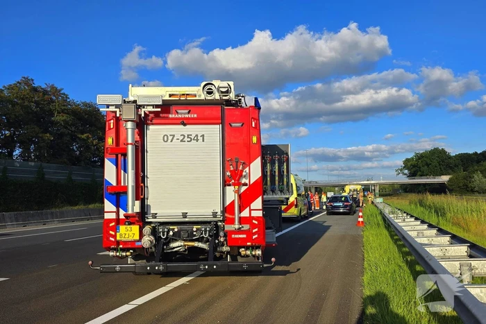 Gevluchte bestuurder na botsing op snelweg door politiehelikopter gevonden