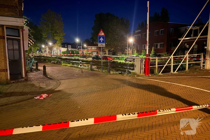 Voordeur beschadigd door explosie