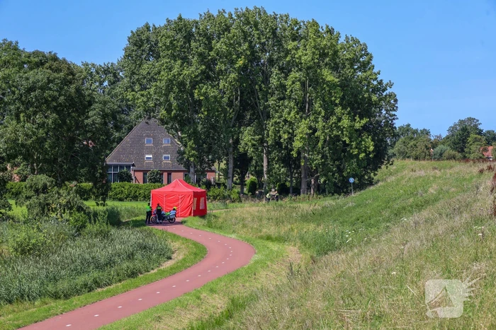 Overleden persoon aangetroffen in water