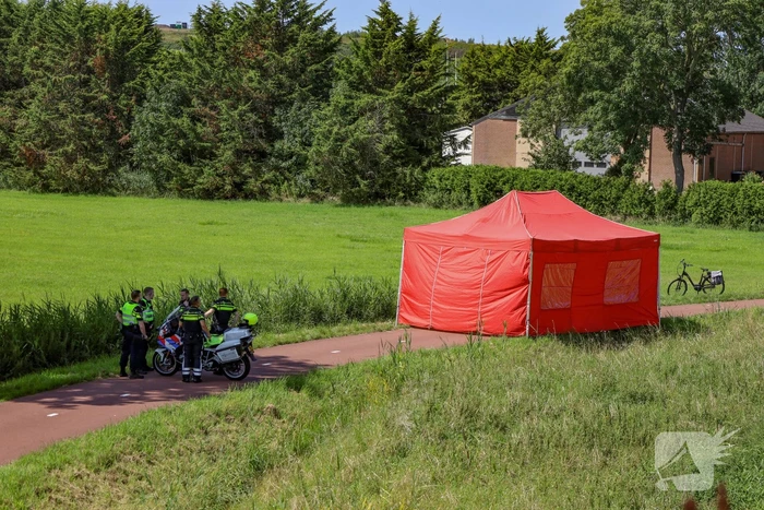 Overleden persoon aangetroffen in water