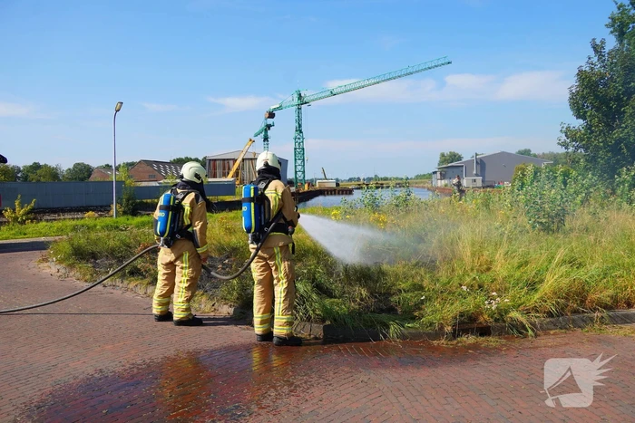 Brandweerinzet bij grasbrand