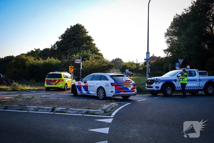 Ongeval tussen motorrijder en fietser leidt tot verwondingen