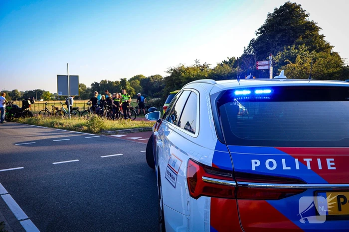 Ongeval tussen motorrijder en fietser leidt tot verwondingen