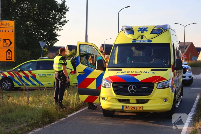 Ongeval tussen motorrijder en fietser leidt tot verwondingen