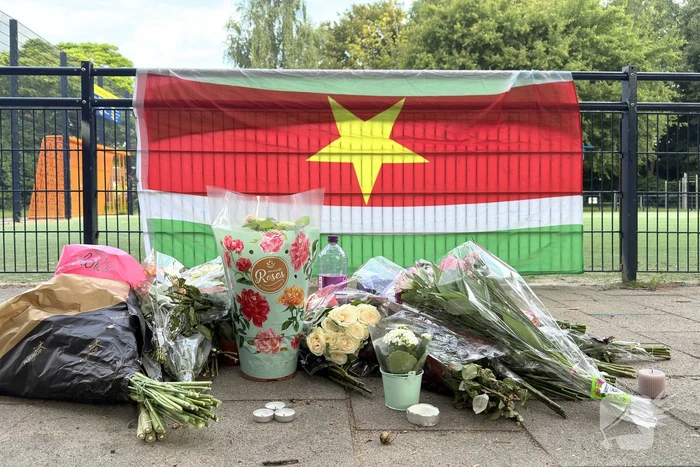 Bloemenzee voor omgekomen tiener