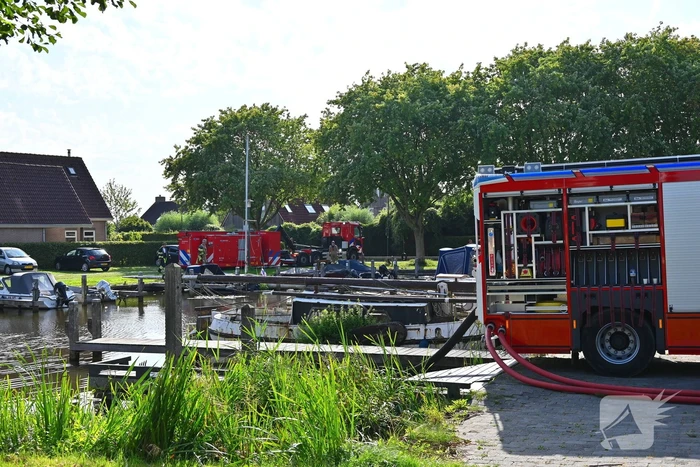 Woningbrand vereist grote inzet