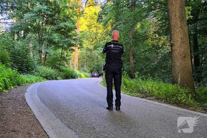 Fietser gewond bij botsing, politie verricht onderzoek