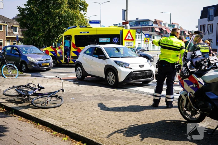 Fietser aangereden op rotonde