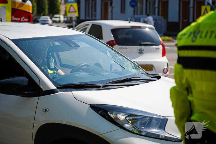 Fietser aangereden op rotonde