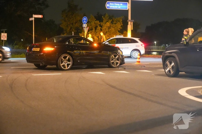 Persoon nagekeken na auto-ongeluk