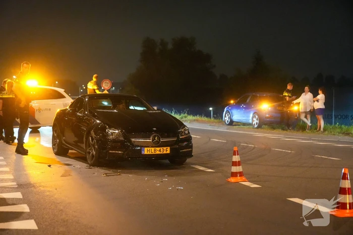 Persoon nagekeken na auto-ongeluk