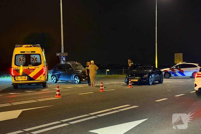 Persoon nagekeken na auto-ongeluk