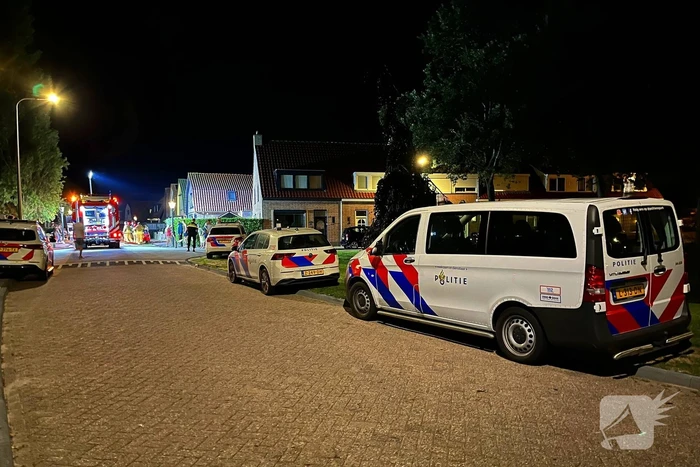 Brandweer schaalt op bij schuurbrand in nachtelijke uren