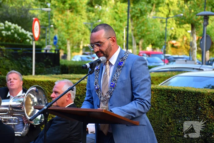 Jaarlijkse herdenking trekt honderden bezoekers
