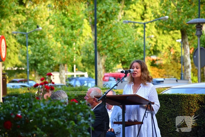 Jaarlijkse herdenking trekt honderden bezoekers