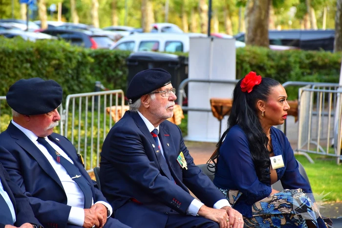 Jaarlijkse herdenking trekt honderden bezoekers