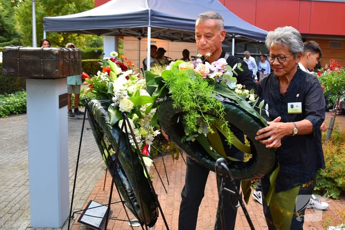 Jaarlijkse herdenking trekt honderden bezoekers