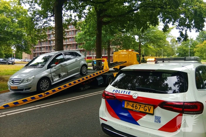 Ongeval tussen twee personenauto's door voorrangsfout
