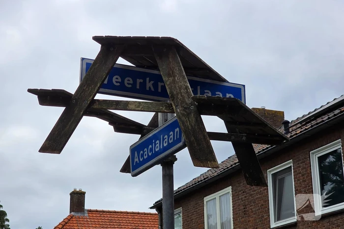 Picknicken op hoogte door vandalen