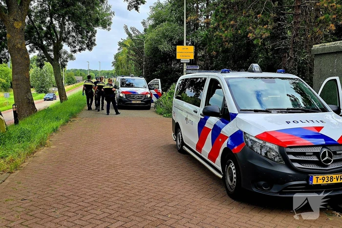 Persoon aangehouden na poging auto inbraak