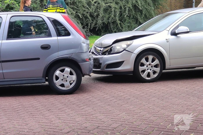Schade na kop-staart aanrijding