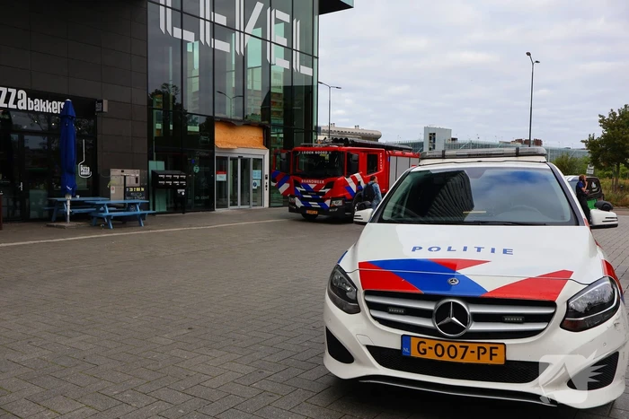 Man sticht brand in stadskantoor