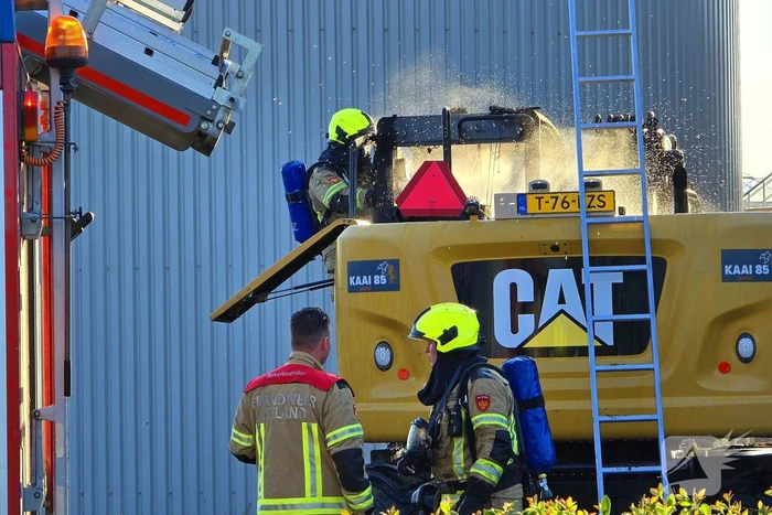 Brand in landbouwvoertuig snel geblust