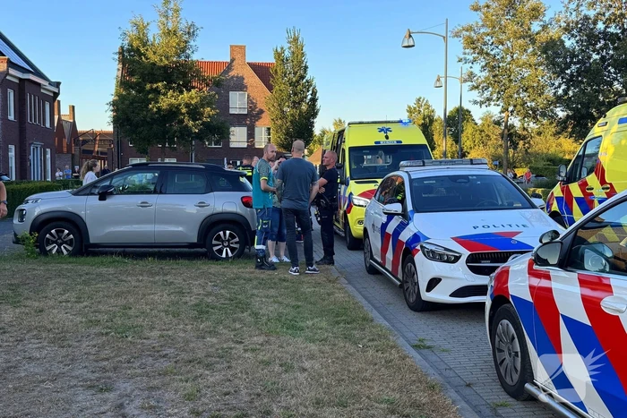 Zwaargewonde bij ongeval met crosbrommertje