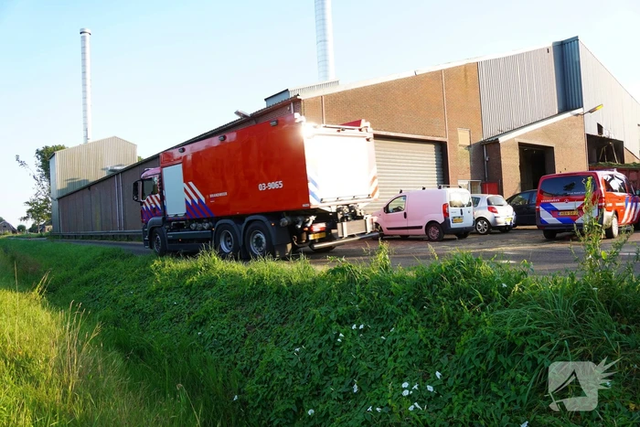 Meerdere brandweer eenheden ingezet bij brand grasdrogerij