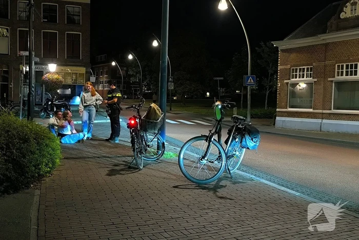 Ambulance vervoert gewonde na ongeval