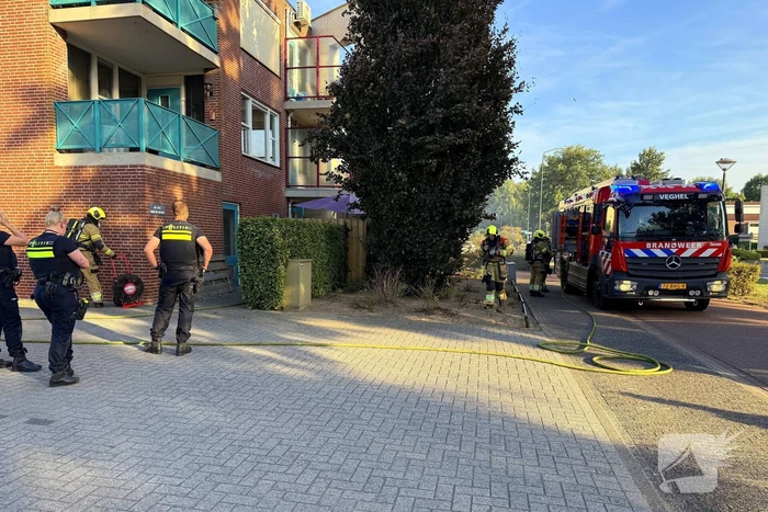 Oven in brand zorgt voor woningbrand zonder gewonden