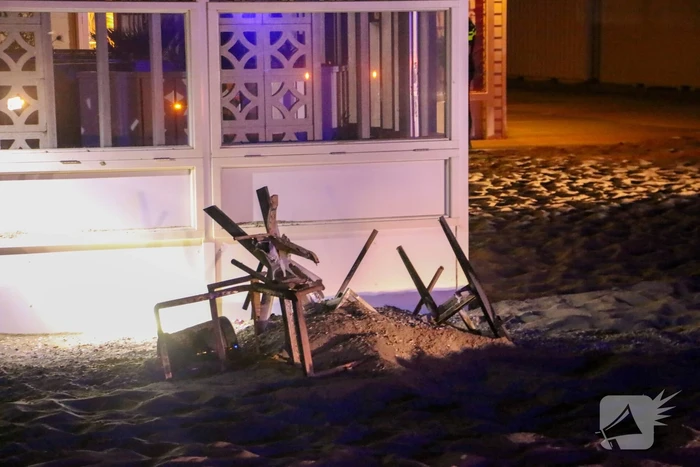Twee aanhoudingen na brandstichting bij strandtent
