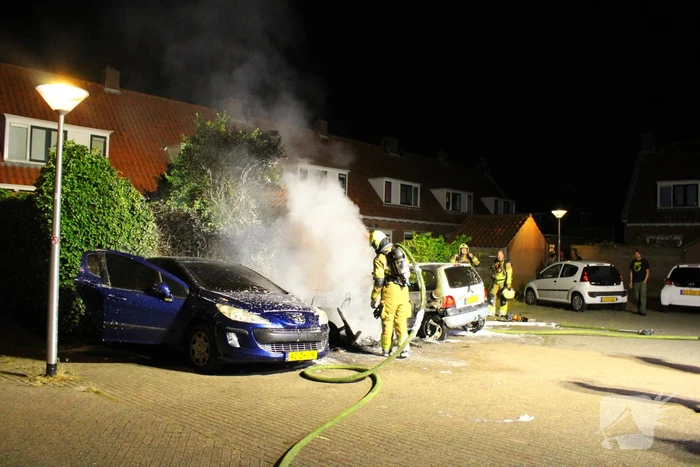 Auto's in vlammen op
