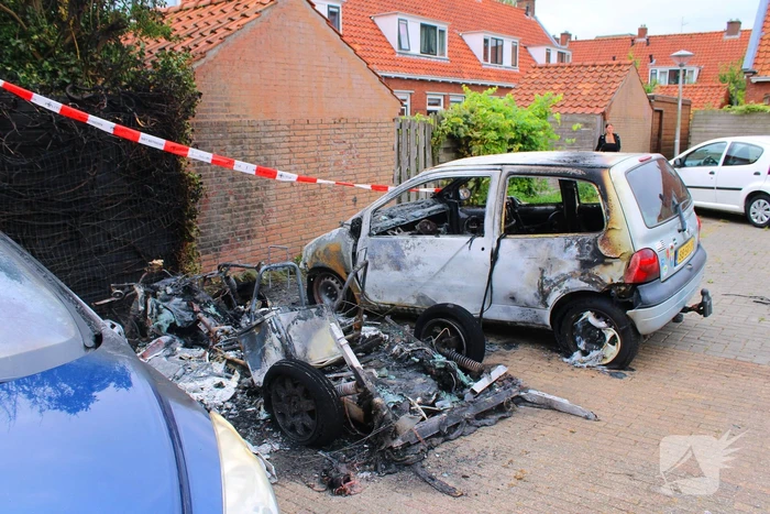 Auto's in vlammen op