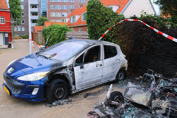 Auto's in vlammen op