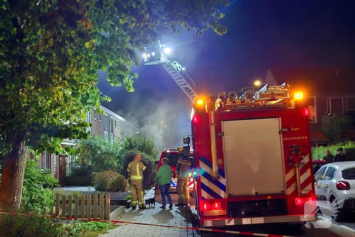 Uitslaande brand verwoest woning