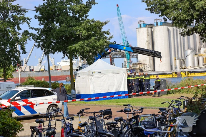 Overleden persoon bij waterincident
